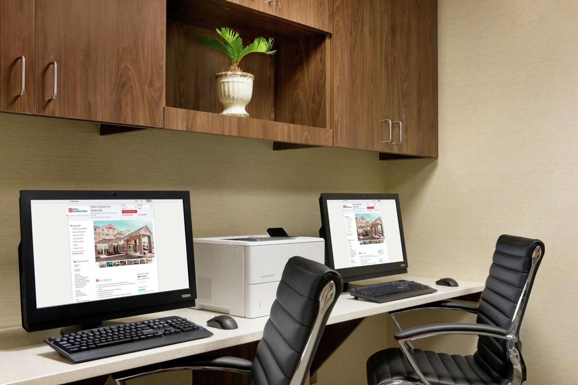 Hilton Garden Inn Statesville Kültér fotó