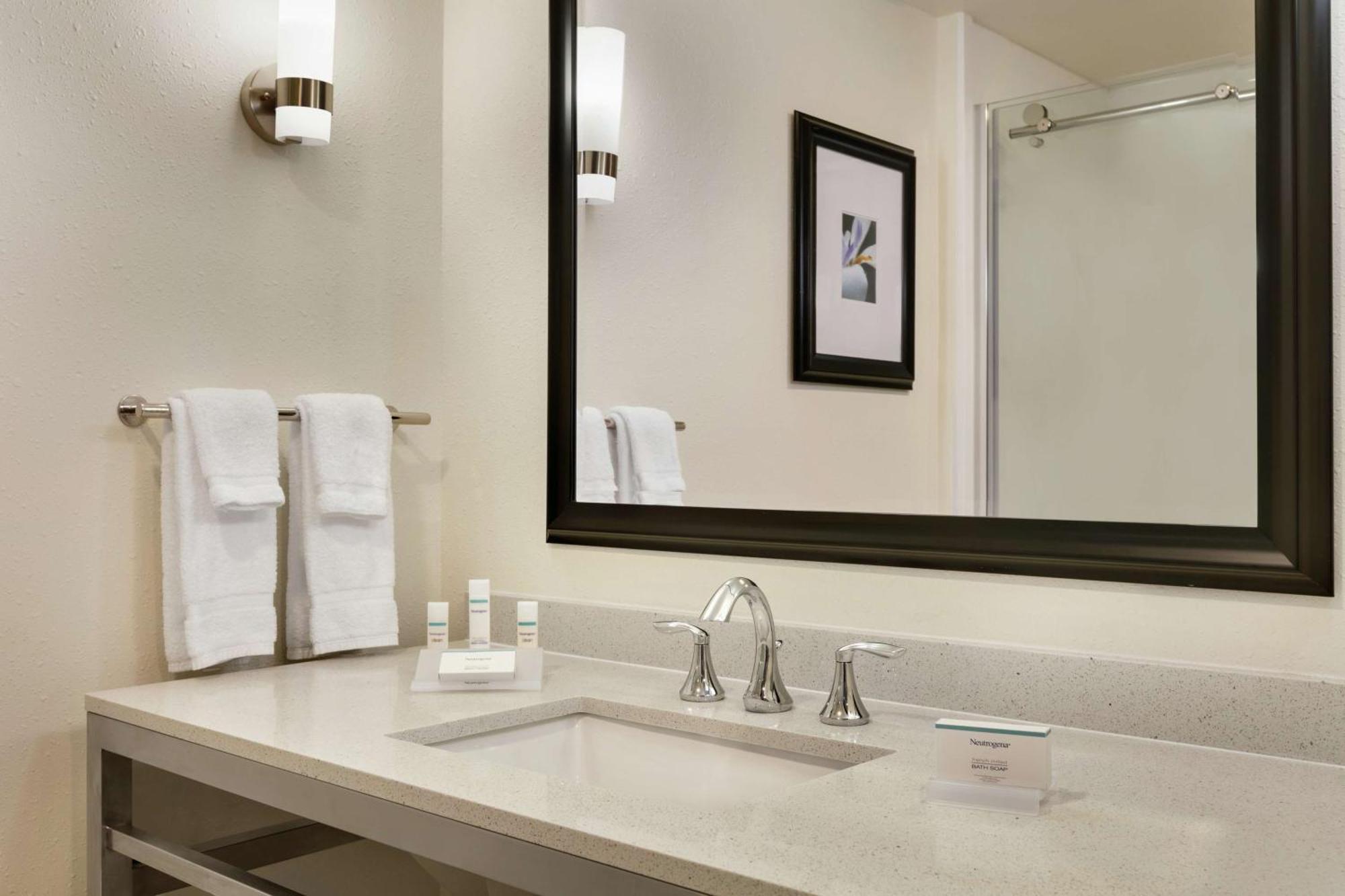 Hilton Garden Inn Statesville Kültér fotó